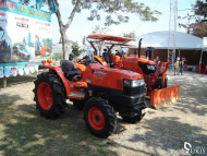 Traktorius Kubota L3408
