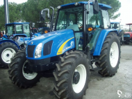 Traktorius New Holland T5070